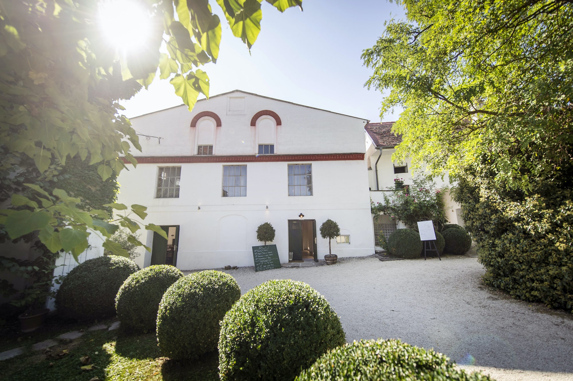 Schwarz Hirsch Location Schmiede am Ravelsbach